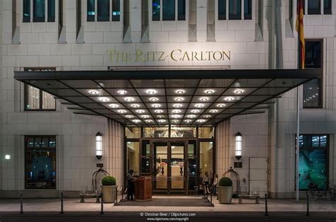 Ritz-Carlton Hotel Entryway
